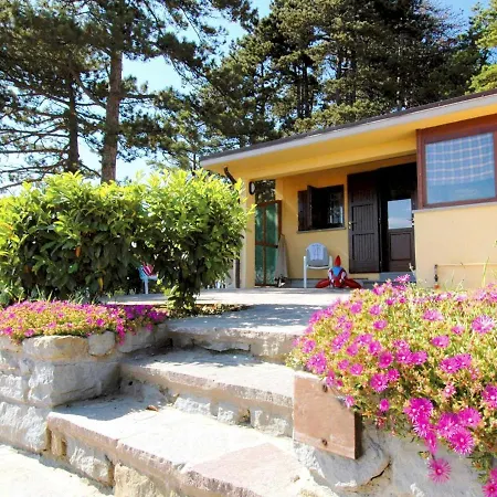 Hébergement de vacances Comfortable With Terrace, Located In Nature *