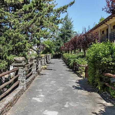 Comfortable With Terrace, Located In Nature *